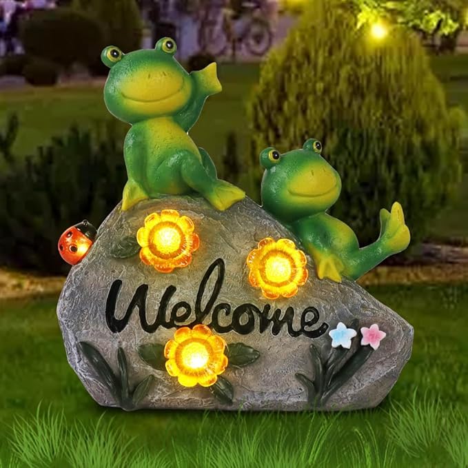 Solar Garden Outdoor Statues Solar Frog Garden Decor Lawn Decor Frog Figurine for Patio with 4 LED Light Cute Frog Face with Solar Lights Gardening Gifts for Mom, Green