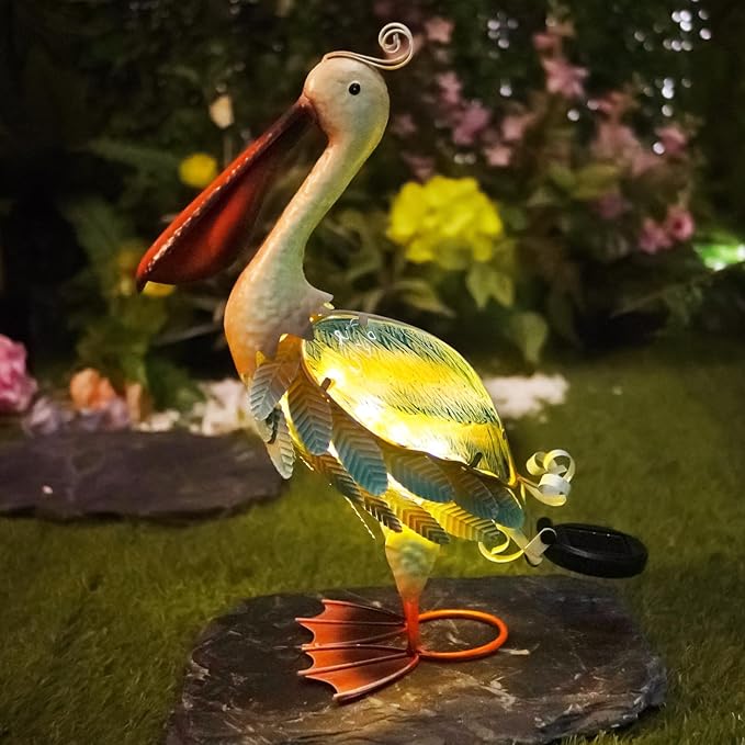 HONGLAND Solar Metal Pelican Statues Garden Sculpture & Statues, Glass Outdoor Pelican Yard Art Coastal Ocean Bird Decor Lawn Ornament for Backyard Porch Patio Decor(19 Inch)
