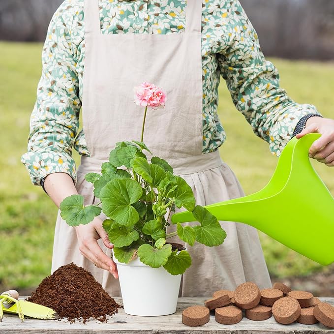 ZeeDix 200Pcs 50mm Compressed Coco Coir Fiber Potting Soil Seed Starters - Organic Coco Coir Pellet Fiber Soil for Planting Bonsai, Herbs, Flowers and Vegetables