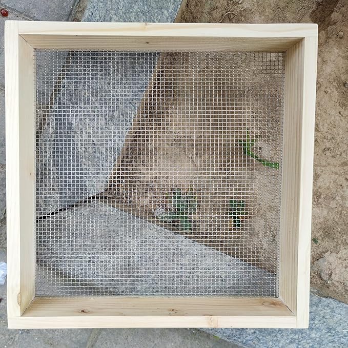 Soil Sifter Garden, Multi-Purpose Soil Screen Wood Dirt Sifter Hand Held Cedar Garden Sifter for Compost, Dirt and Potting Soil (14.96in)