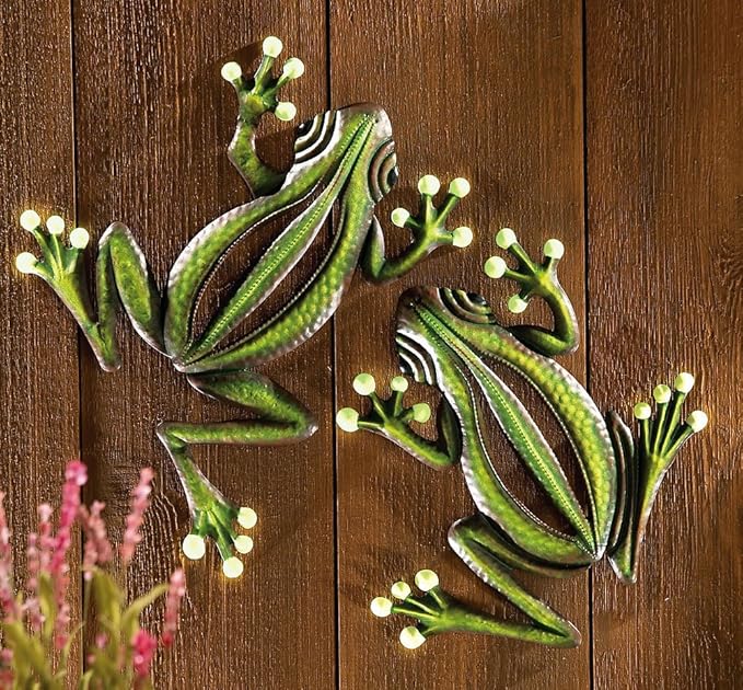 Collections Etc Glow in The Dark Hanging Frogs Wall Fence Tree Decor - Set of 2, Green