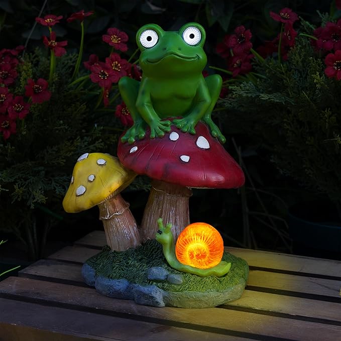 Alpine Corporation ZEN390SLR-S Frog on Mushroom Statue with LED Lights, Solar-Powered LED Frog Garden Statue, 12" H, Green
