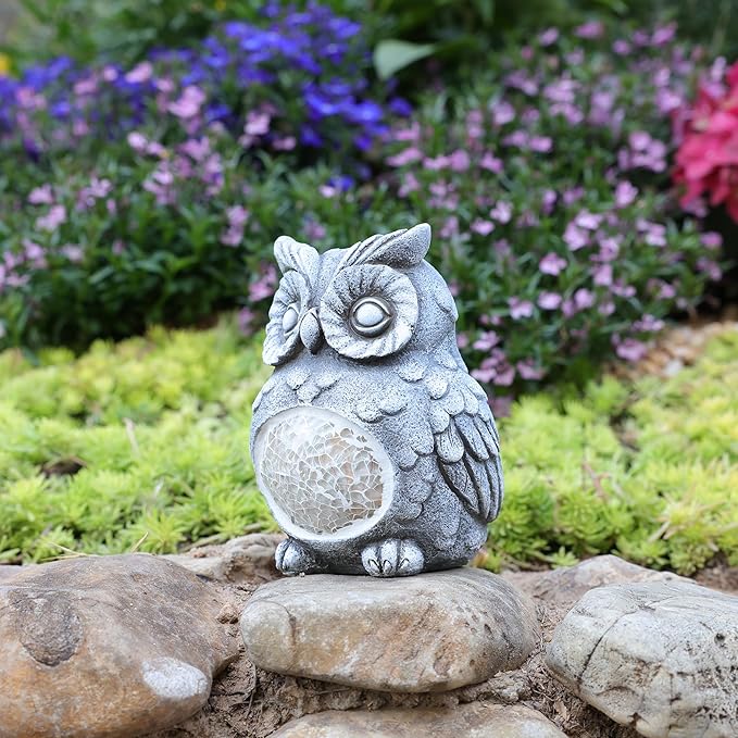 Solar Owl Garden Statues Outdoor Decor Resin Owl Figurine with Solar Light for Patio,Balcony,Yard,Lawn Ornament,Perfect Garden Gift