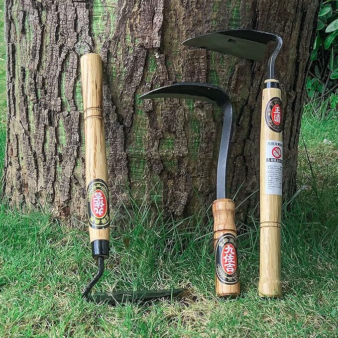 Kana Hoe 217 Japanese Garden Tool - Hand Hoe/Sickle is Perfect for Weeding and Cultivating. The Blade Edge is Very Sharp. (Beige-021)