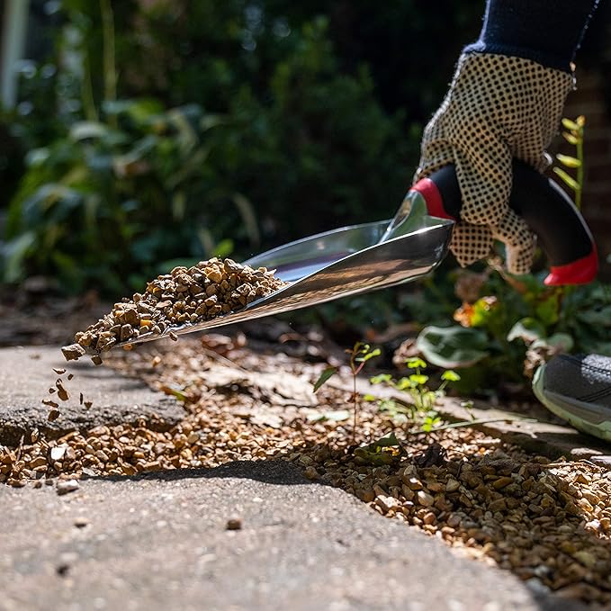 Radius Garden 106 Ergonomic Aluminum Hand Scooper, Original Green