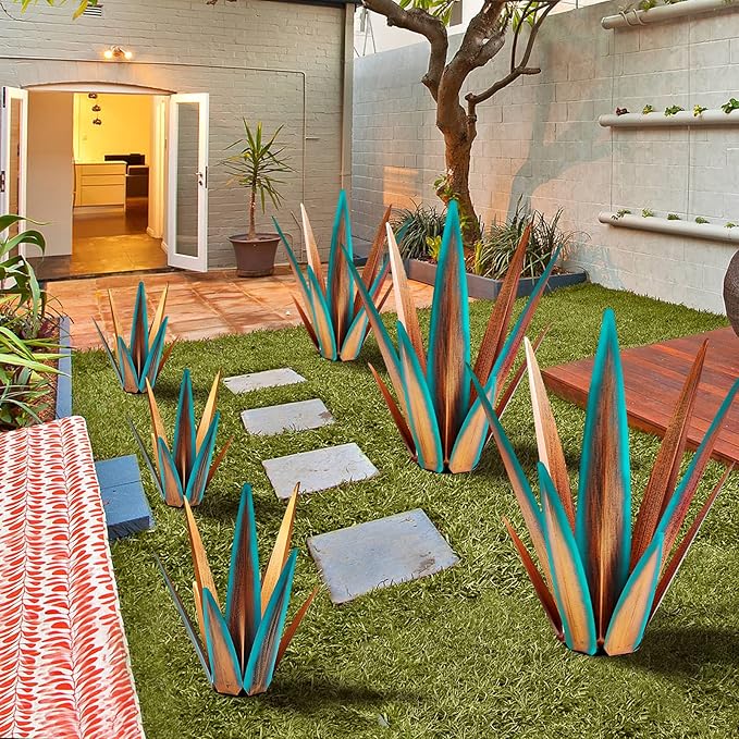 Large Tequila Rustic Sculpture, Rustic Metal Agave Plants for Outdoor Patio Yard, Home Decor Hand Painted Metal Agave Garden Yard Statue, Outdoor Lawn Ornaments Yard Stakes (Blue - M)