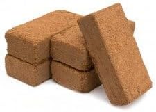 Nature's Footprint Coco Coir New CASE Packs 650g/20 Count Renewable Soil Addition for Potted Plants, Gardens, Composting and Pet Bedding, Composting Toilets, and More Makes up to 50 Gal expanded