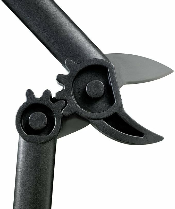 Fiskars 15-Inch PowerGear Loppers, Sharp Steel Blade Bush and Tree Trimmer, Cuts up to 1.25-Inch Diameter Branches, Rust Resistant and Lightweight Pruner, Yard Tools for Gardening