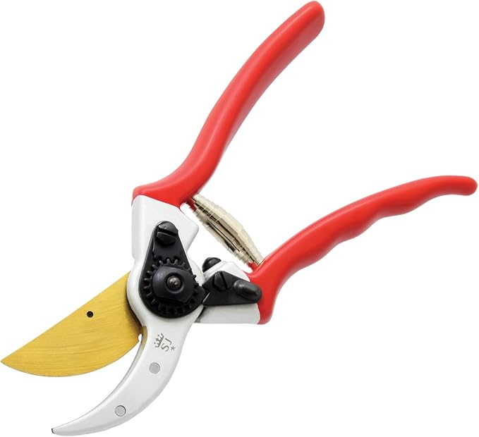Spear & Jackson 6659TITAN Bypass Secateurs, Red
