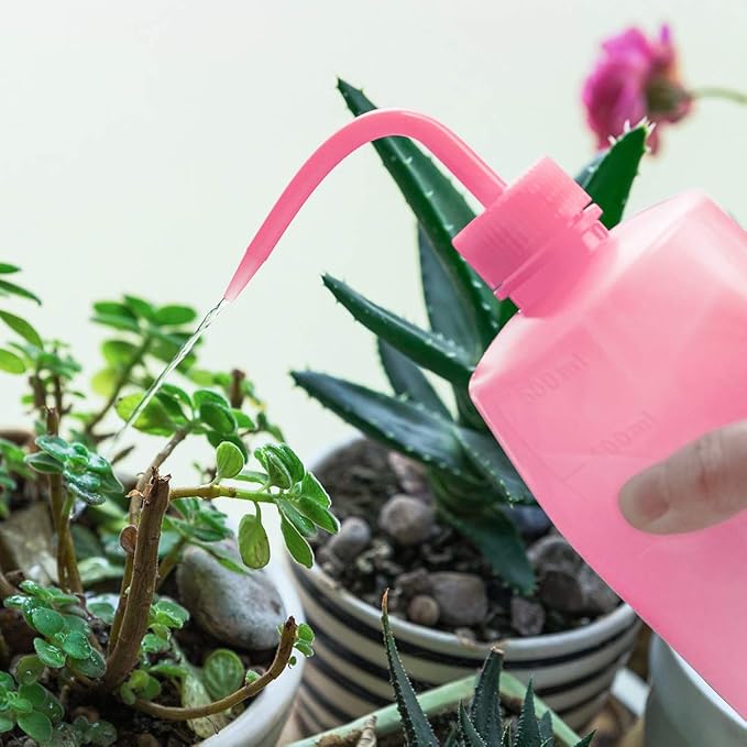 Oubest Squeeze Bottles Succulent Watering Bottle 500ml Pink Water Squirt Irrigation Bottle Squeeze Sprinkling Can Plastic Wash Plant Bottle 2pc