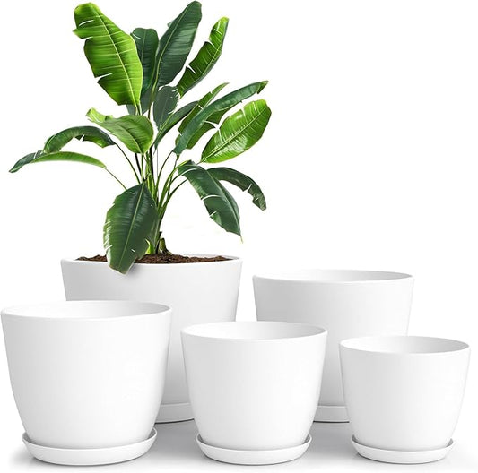 Utopia Home - Plant Pots Indoor with Drainage - 7/6.6/6/5.3/4.8 Inches Flower Pots for Indoor Planter - 5 Pack Plastic Planters - Ideal for Stocking Stuffers or Home Christmas Decorations - White