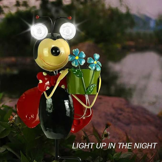 Solar Lady Bugs Lights Swaying Metal Garden Decor Waterproof Solar Lights Decorative Outdoor Stake Lights for Outside Patio Balcony Pathway Lawn Yard Gift