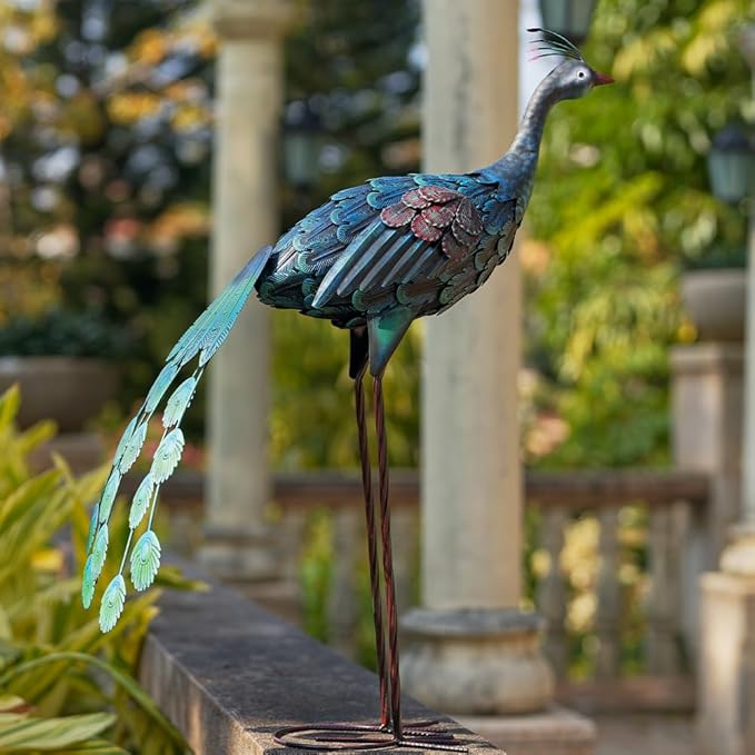 VEWOGARDEN 2 Pack Peacock Outdoor Garden Sculptures & Statues Metal Peacock Yard Art for Lawn Patio Pool Outside Decorations