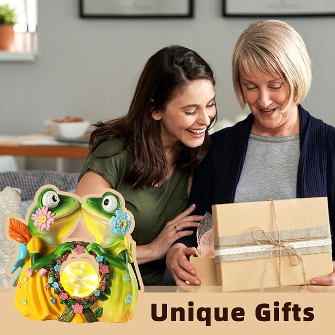 Solar Garden Decor Statue 6.5" Resin Kissing Frog Figurines with Glass Ball Waterproof Frog Decor for Outside Yard Patio Porch Decoration Gift for Mom Grandma Wife