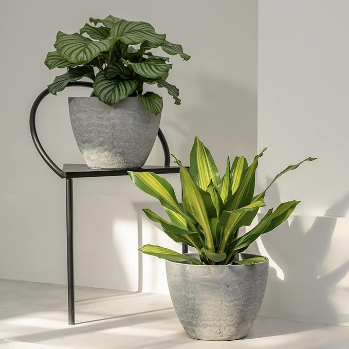 LA JOLIE MUSE Flower Pots Outdoor Garden Planters, Indoor Plant Pots with Drainage Holes, Plastic, Marble Pattern Grey, Set 2 (11.3 + 11.3 Inch)