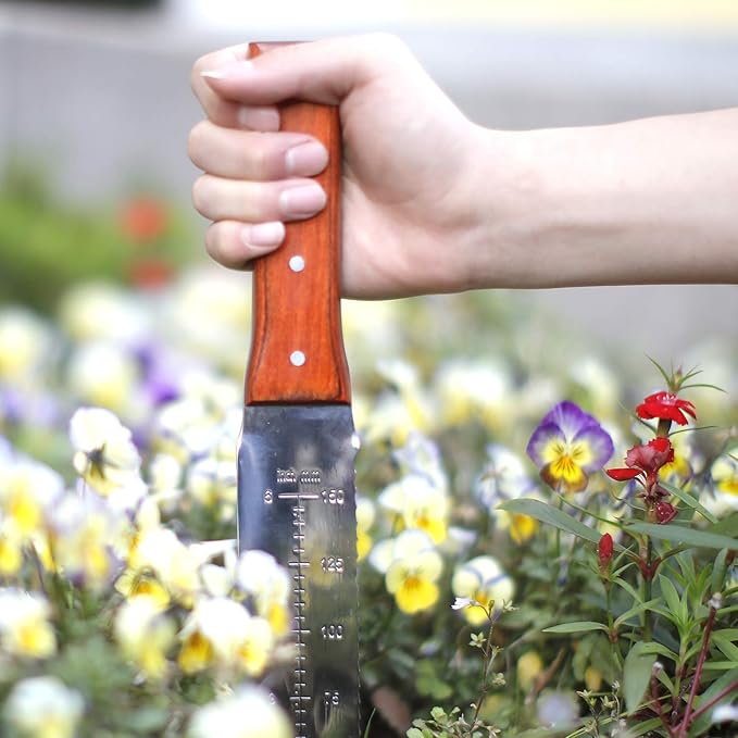 HAUSHOF Hori Hori Garden Knife 7”Stainless Steel Serrated Blade with Cutting Edge, Gardening Tool with Leather Sheath for Weeding, Planting, Digging, Wood Handle with Hanging Hole