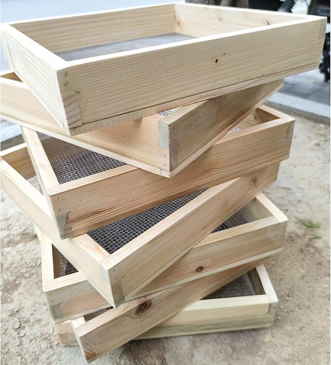 Soil Sifter Garden, Multi-Purpose Soil Screen Wood Dirt Sifter Hand Held Cedar Garden Sifter for Compost, Dirt and Potting Soil (14.96in)