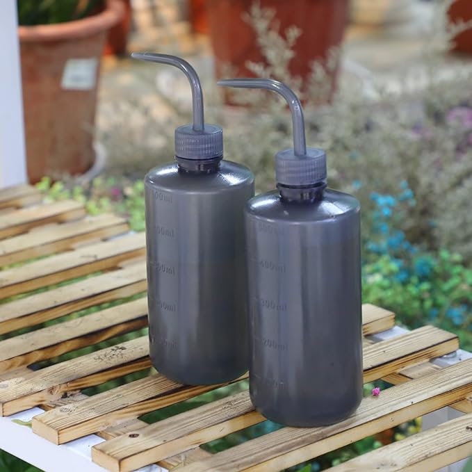 Oubest Squeeze Bottles Succulent Watering Bottle Black Water Squirt Irrigation Bottle Squeeze Sprinkling Can Plastic Wash Plant Bottle 500ml 2pc