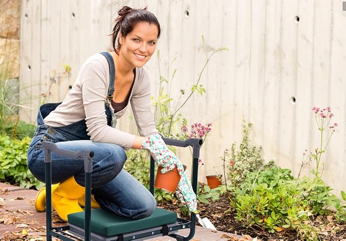 Nice C Garden Kneeler and Seat, Garden Stool, Garden Kneeler, Foldable Gardening Stool, Gardening Gifts for Women, Heavy Duty Garden Bench, Garden Kneelers for Seniors, with Tool Pouch&Gloves (Green)