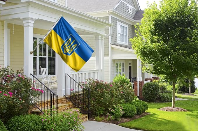Ukraine Trident Flag 3x5FT Ukrainian Coat of Arms National Polyester Banner With 2 Grommets Fade Resistant Vivid Color For Patriotic Festival Events Party Decoration