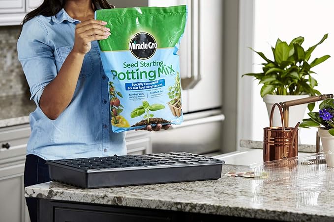 Miracle-Gro Seed Starting Potting Mix, 8 Quarts (Pack of 2), For Use in Containers
