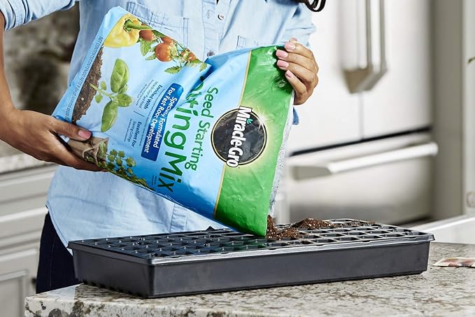 Miracle-Gro Seed Starting Potting Mix, 8 Quarts (Pack of 2), For Use in Containers