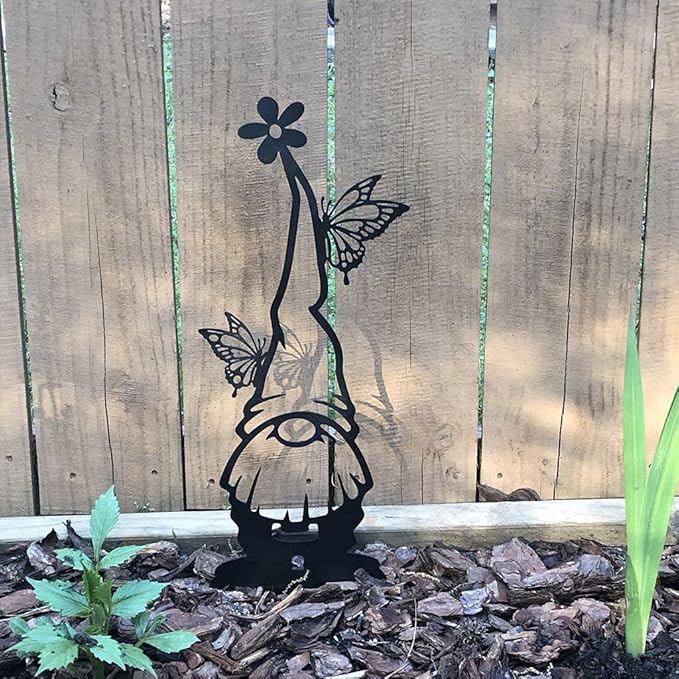 RealSteel Metal Garden Gnomes Outdoor – Steel 4 Pack Lawn Ornaments & Statues, Funny Yard Decor, Weatherproof Garden Decoration, Gift for Gardeners (Rust)