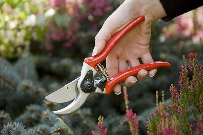 Spear & Jackson 6959BS Razorsharp Professional Ergonomic Handle Bypass Pruner