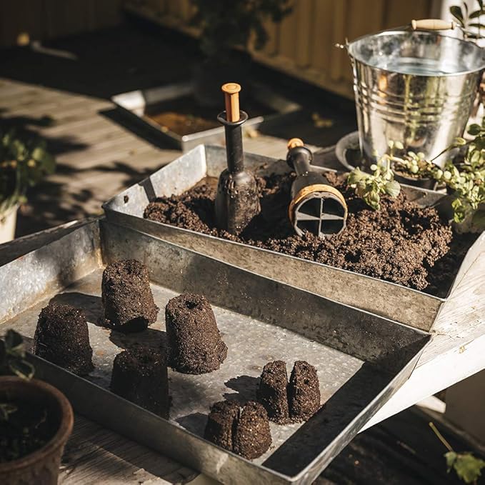 Fiskars Soil Block Maker for Garden Seeds with Natural Air Pruning, Eco Friendly Soil Blocking Gardening Tool for Germinating Seeds