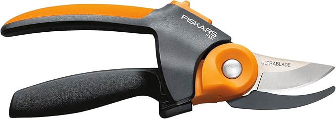 Fiskars Pruning Shears, PowerGear2 Technology Multiplies Power, Rolling Handle for Ease of Use, 3/4-Inch Cut Capacity Bypass Pruner, UltraBlade Coating and SoftGrip, Garden and Yard Tools