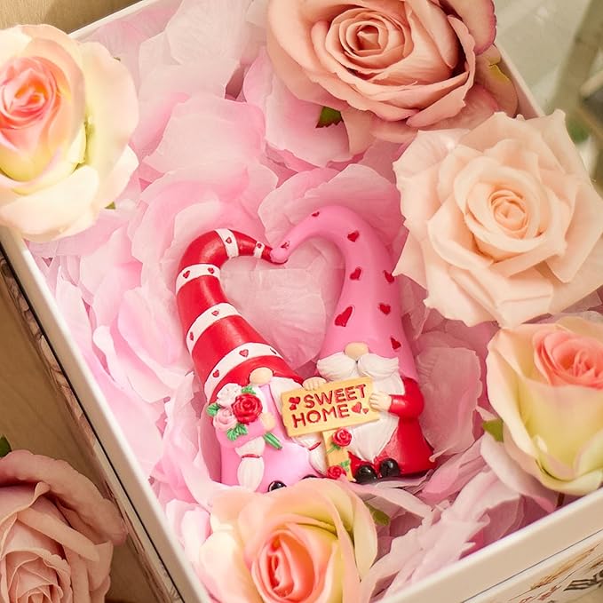 TERESA'S COLLECTIONS Garden Gnomes Outdoor Decor, Resin Heart-Shaped Pink Cute Gnome Couple Decorations for Home, Garden Decor Love Gifts for Women, 4.3"