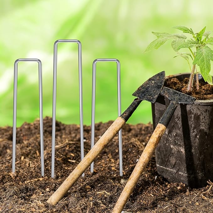 HongWay 420 Pack Landscape Staples 6 Inch 11 Gauge Stakes, Galvanized Garden Staple U-Shaped Pins and Landscaping Staples for Sod Anchoring Landscape Fabric Irrigation Tubing