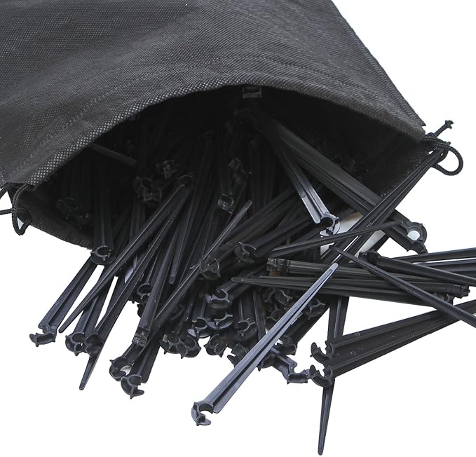 Elcoho 200 Pack Irrigation Drip Support Stakes 1/4 Inch Tubing Hose Holder for Vegetable Gardens or Flower Beds, with Storage Bag