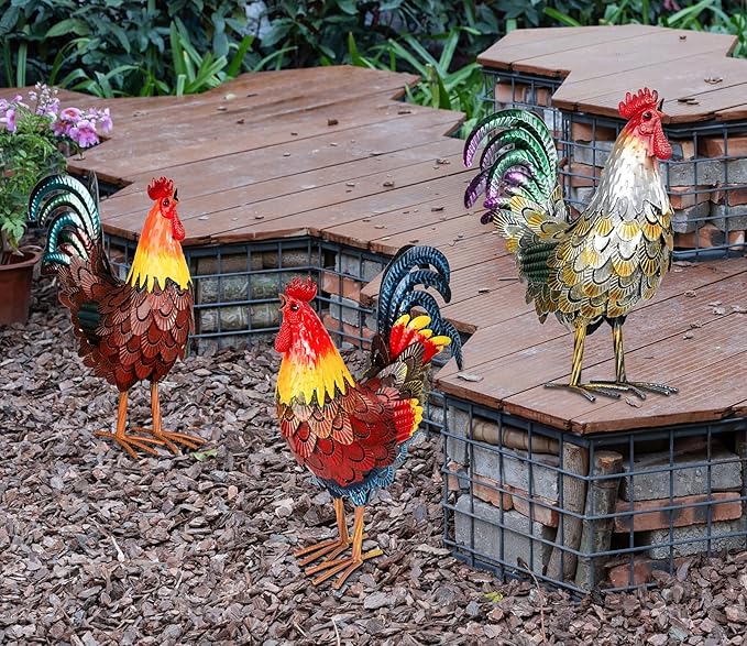 XONOR Metal Rooster Statues, Garden Chicken Decorations, Outdoor Chicken Sculpture, Metal Yard Rooster Artwork for Outdoor, Patio, Backyard and Home Kitchen Decoration (1pc, Red Brown)