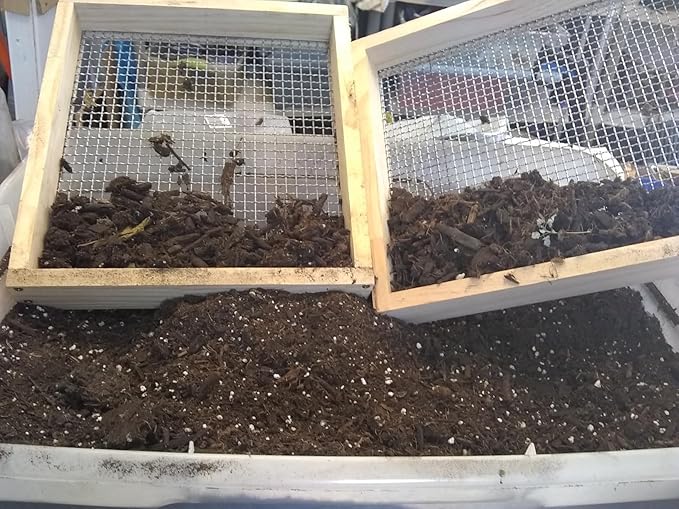 Voulosimi Soil Sifter Metal Dirt Sifter 3/8" Mesh Screen with Wire Mesh Multi-Purpose Garden Sifter Rock Sifter Compost Sifter for Gardening (16.7 x 12.8 inch)