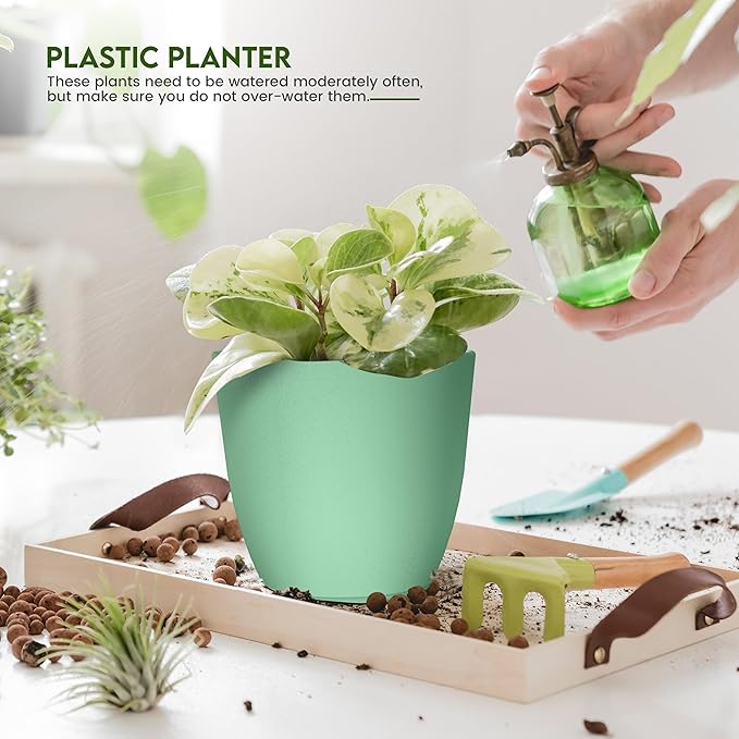Utopia Home - Plant Pots Indoor with Drainage - 7/6.6/6/5.3/4.8 Inches Home Decor Flower Pots for Indoor Planter - Pack of 5 Plastic Planters for Indoor Plants, Cactus, Succulents Pot - Mint
