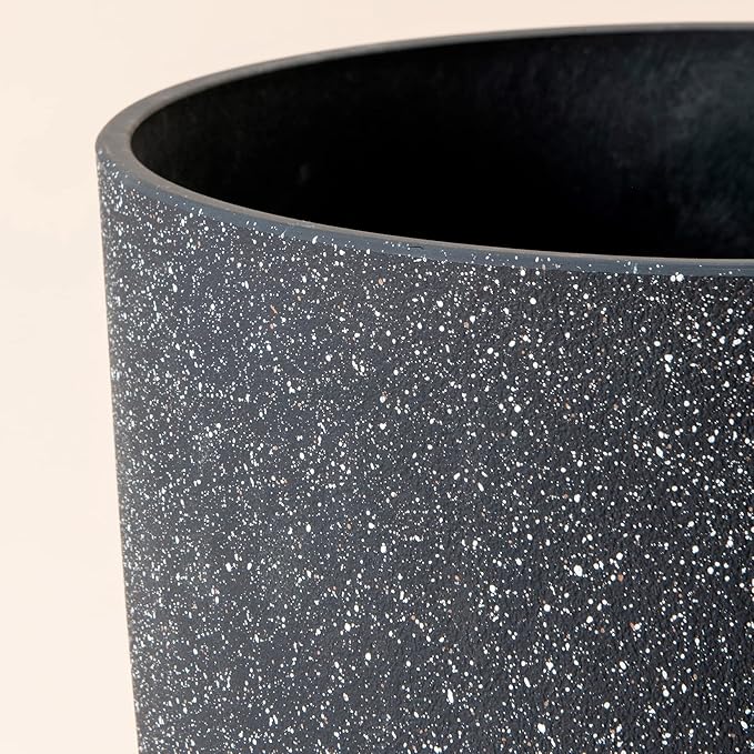 LA JOLIE MUSE Flower Pots Outdoor Garden Planters, Indoor Plant Pots with Drainage Holes, Plastic, Speckled Black, Set 2 (7.5 + 7.5 Inch)