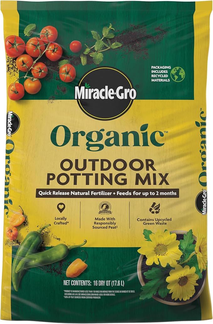 Miracle-Gro Organic Outdoor Potting Mix, for Outdoor Container Plants, Contains Quick-Release Natural Fertilizer, OMRI Listed, 16 qt.