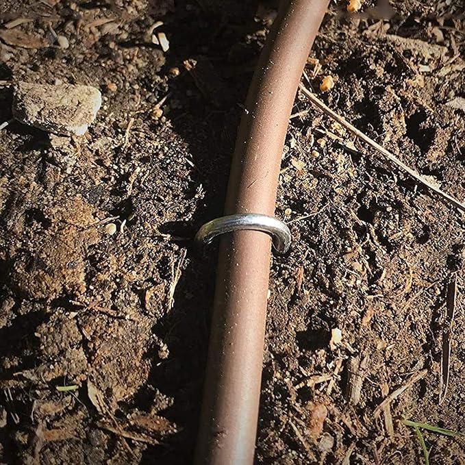 AAGUT 16 Pack Garden Landscape Staples 6 Inch Soaker Hose Stakes 11 Gauge Drip Line Irrigation Stakes Water Hose Hooks Galvanized Lawn U Pins Sod Nails for Chicken Wire, Drip Tubing, Dog Fence