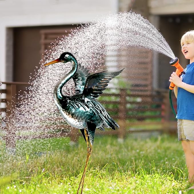 chisheen Crane Garden Statue Sculpture, Metal Heron Outdoor Decor, Yard Art Bird Decoy for Backyard Pond Patio Porch Lawn Decorations