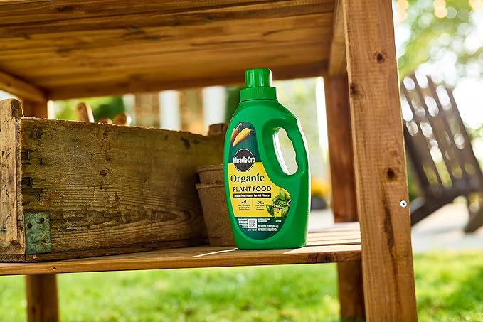 Miracle-Gro Organic Plant Food, Made from Plants for All Plants, Use with Indoor or Outdoor Container Plants and In-Ground Gardens, OMRI Listed, 32 oz.
