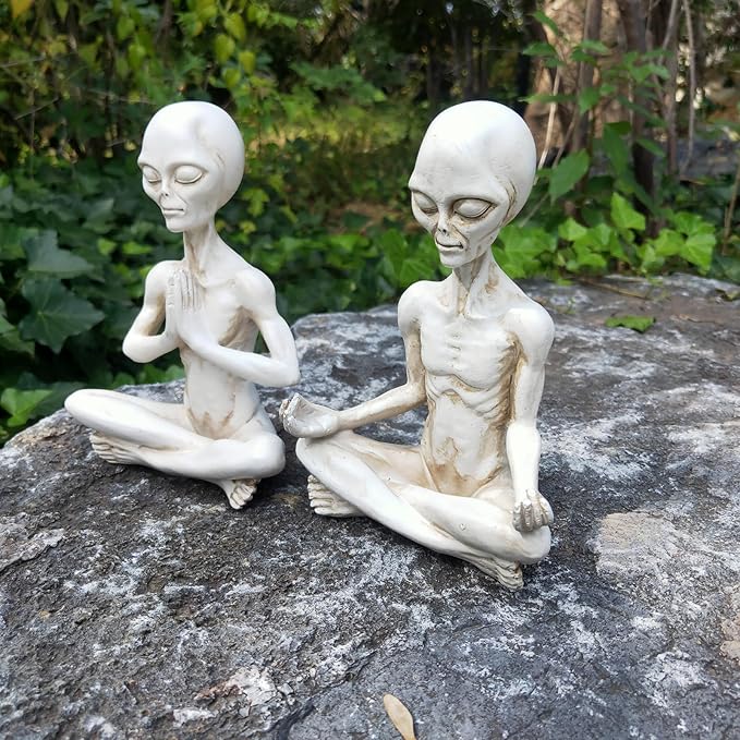 Wise Ailen Statue, Resin Medition Zen Yoga Alien Figure, Thinking Alien Sculpture for Home Indoor Outdoor Patio Lawn Yard Decor, 6.3" H