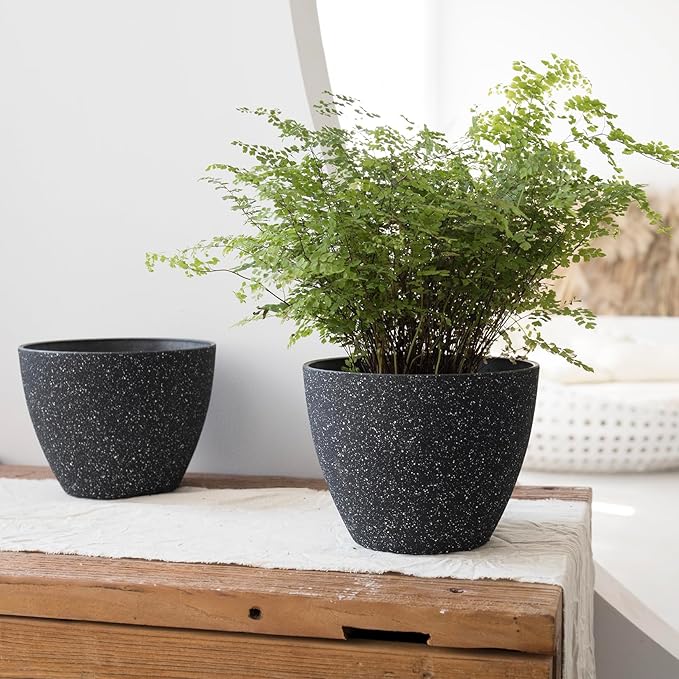 LA JOLIE MUSE Flower Pots Outdoor Garden Planters, Indoor Plant Pots with Drainage Holes, Plastic, Speckled Black, Set 2 (7.5 + 7.5 Inch)