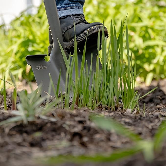 Radius Garden 25211 Pro-Lite Carbon Steel Shovel, Red