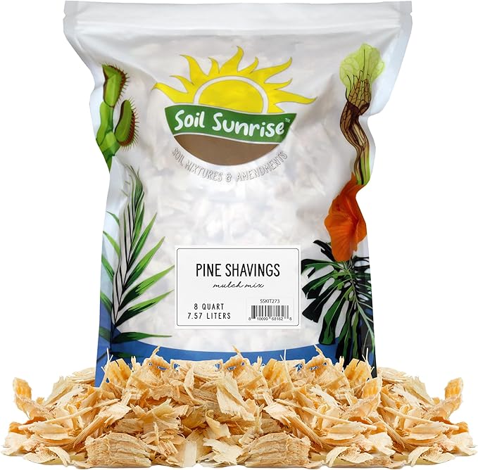 Pine Shavings Mulch/Livestock Bedding (8 Quarts), Garden Mulch and Small Animal Pet Bedding