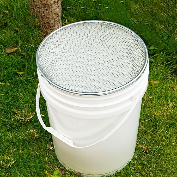 Gardening Sand Soil Compost Sifter, Sieve for Sand Rocks Dirt Compost, for 5 Gallon Bucket (1/8 Inch)