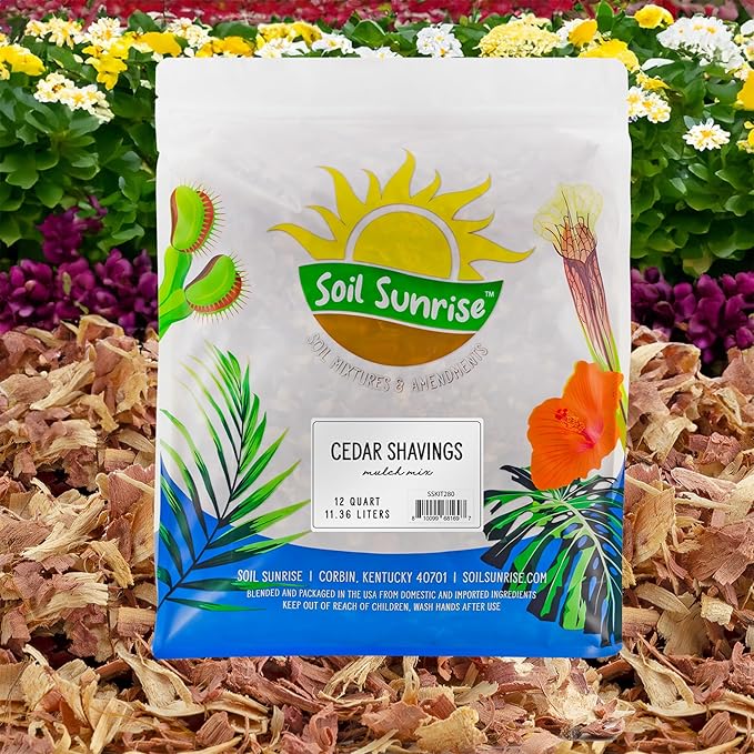 Natural Cedar Shavings Mulch/Bedding (12 Quarts), Garden Mulch and Small Animal Pet Bedding