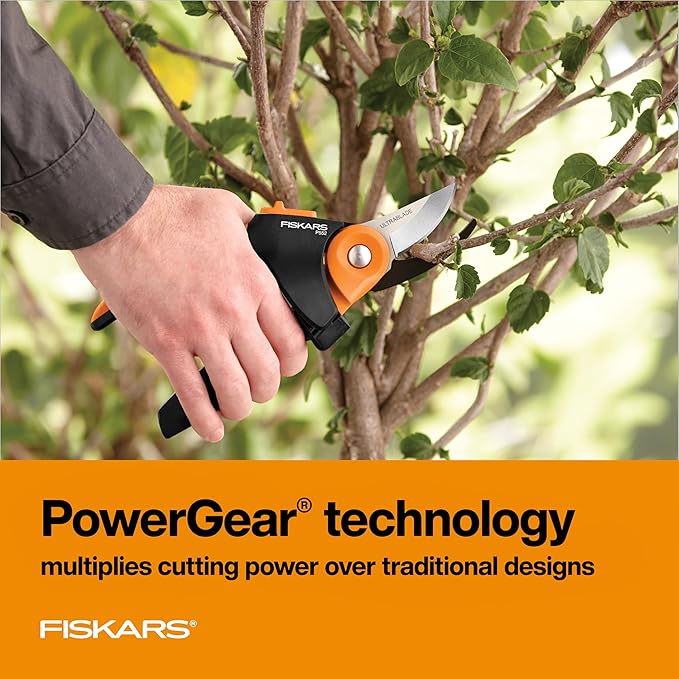 Fiskars Pruning Shears, PowerGear2 Technology Multiplies Power, Rolling Handle for Ease of Use, 3/4-Inch Cut Capacity Bypass Pruner, UltraBlade Coating and SoftGrip, Garden and Yard Tools