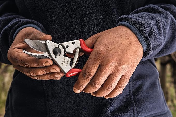 Felco Pruning Shears (F 16) - High Performance Swiss Made Left-Handed One-Hand Garden Pruner with Steel Blade