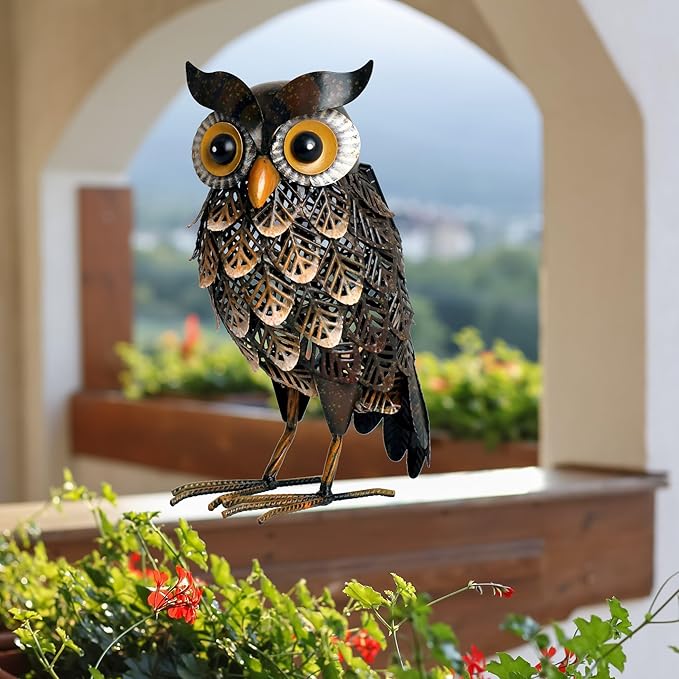 Shorayn Garden Statue Metal Owl Yard Art Outdoor Decor with Solar LED Lights for Patio Lawn Decoration Great Gifts